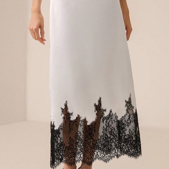 White Elegant Women's French Embroidered Bodycon Skirt - Picture 3 of 6